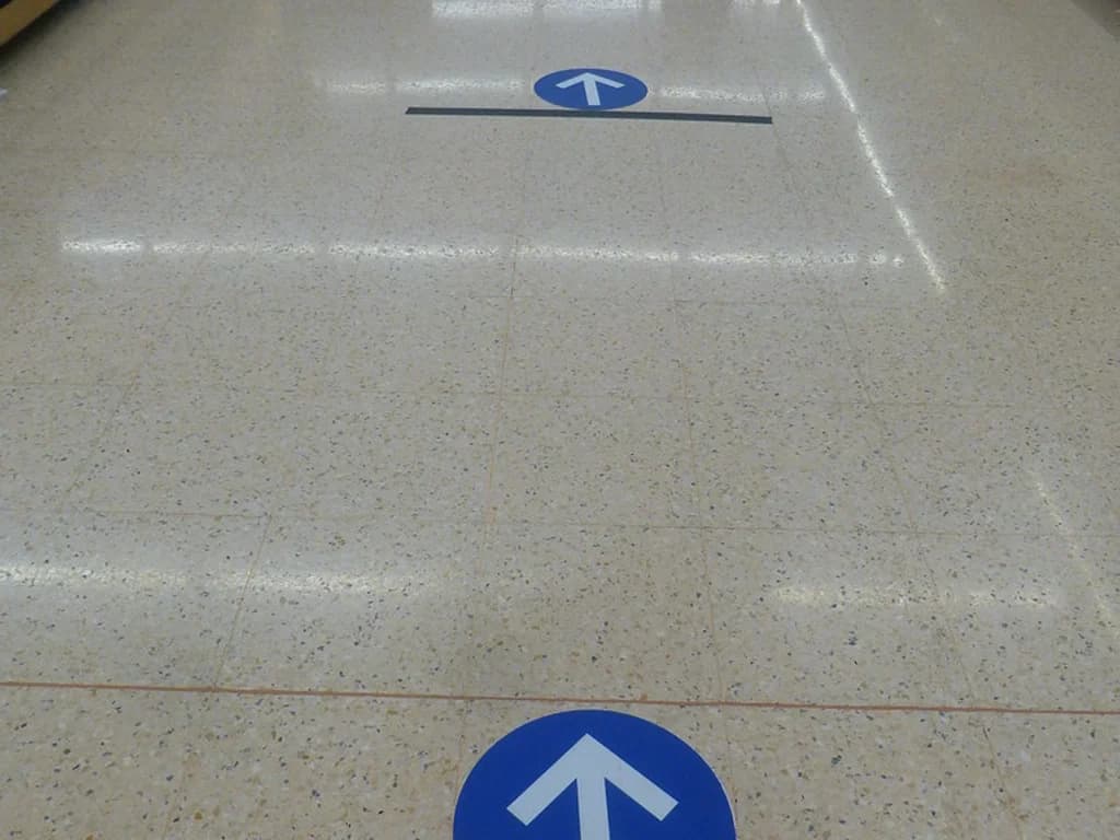 Adesivo de Piso